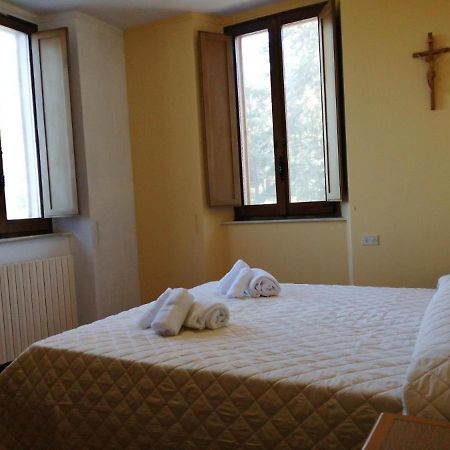 Casa Per Ferie Ulivo D'Assisi Villa Exterior foto