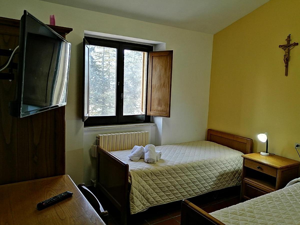 Casa Per Ferie Ulivo D'Assisi Villa Exterior foto