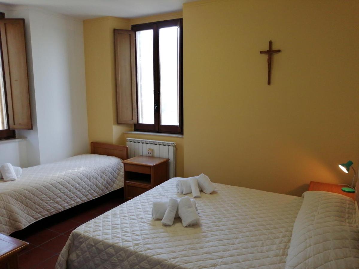 Casa Per Ferie Ulivo D'Assisi Villa Exterior foto