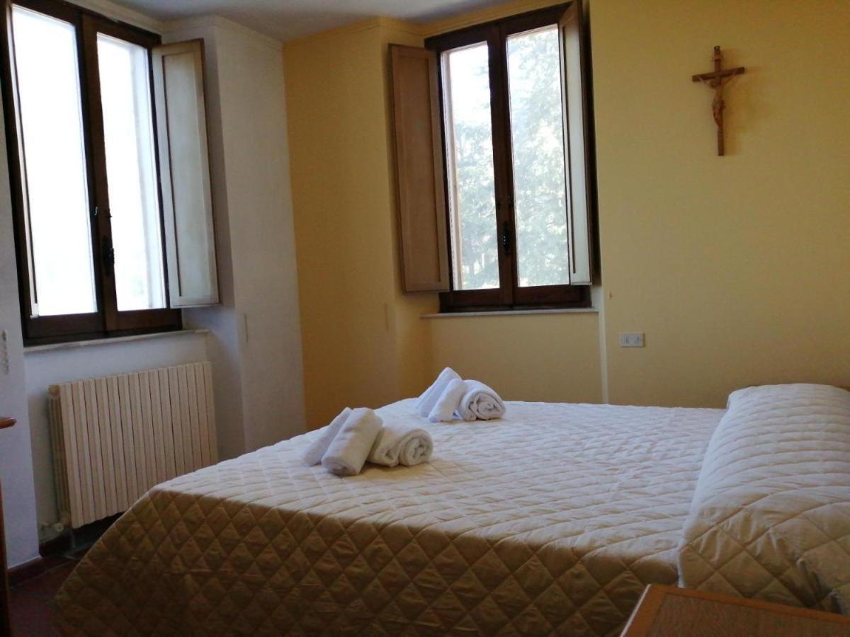 Casa Per Ferie Ulivo D'Assisi Villa Exterior foto